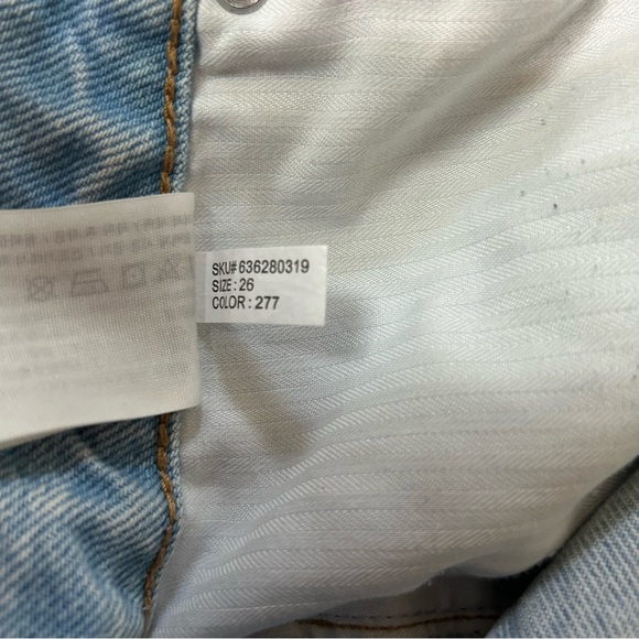 Abercrombie & Fitch Women’s High Rise Mom Jeans. Size 26/ 2R - Picture 10 of 14